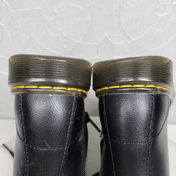 Dr. Martens Zavala Combat Boot Youth 2 Black Leather Lace Up Air Cushioned LA004 - Picture 8 of 16